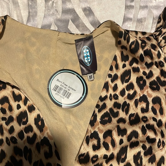 Jumper - Picture 2 of 3